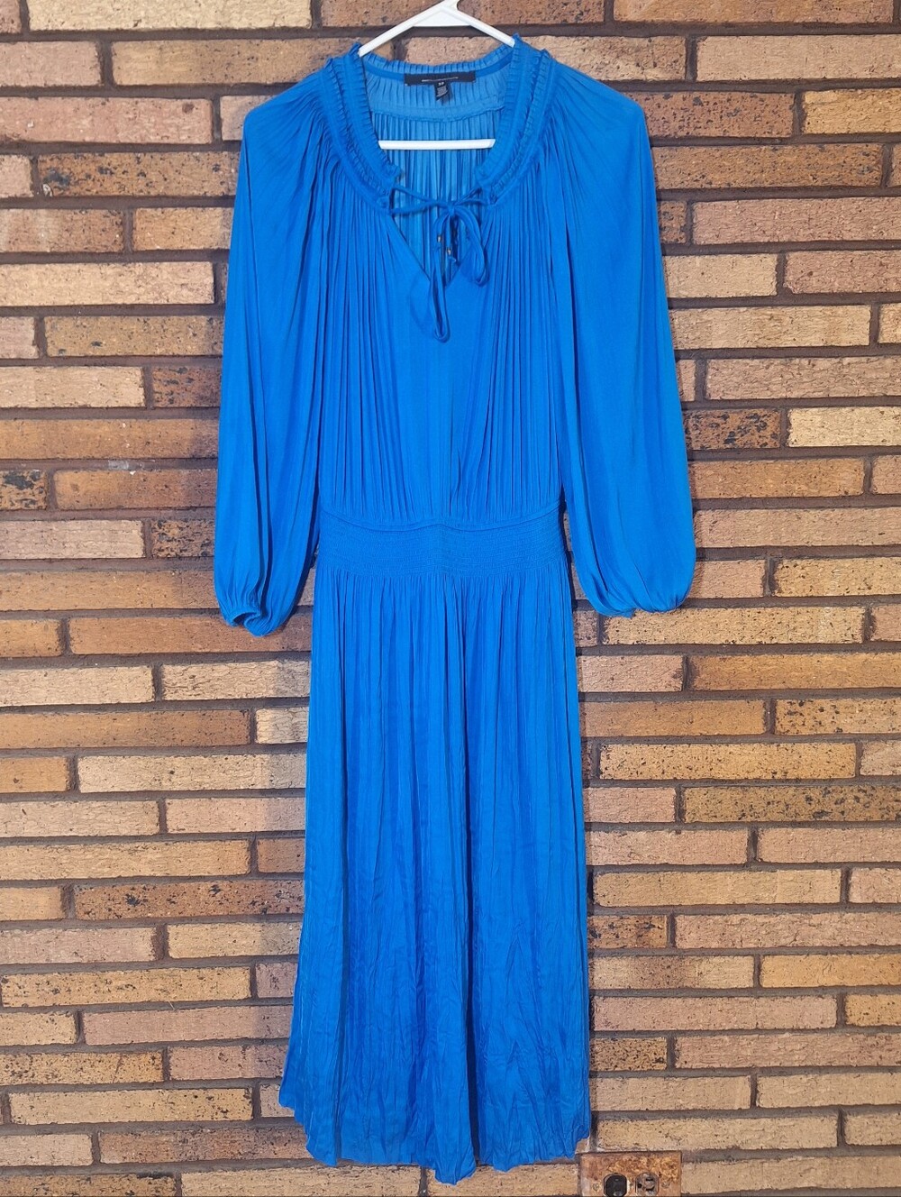 White House Black Market XS Royal Blue Pleated Dress